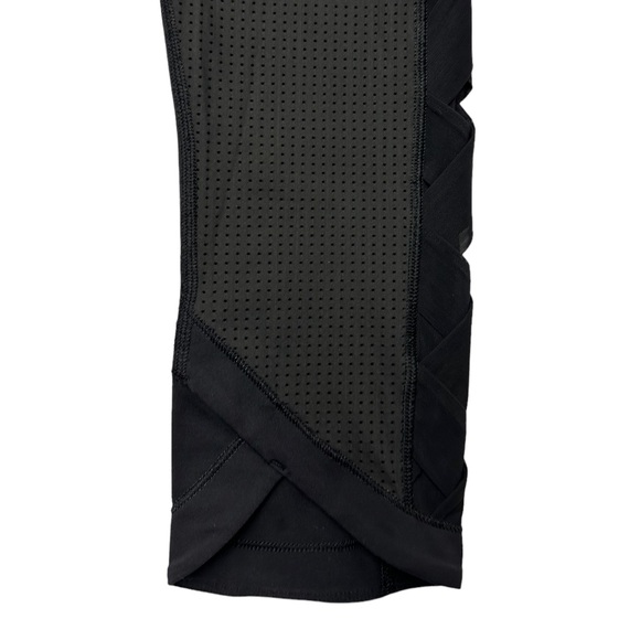 Lululemon VarCity Crop Luxtreme Black Leggings Size 6 - Picture 11 of 13
